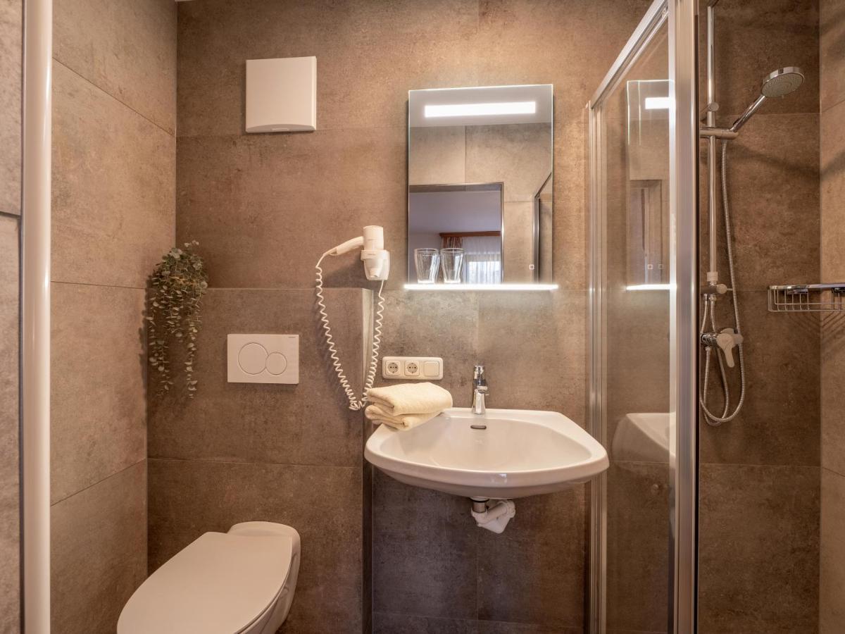 Apartment-Pension Schmiedererhof サンクト・ジョアン・イン・チロル エクステリア 写真