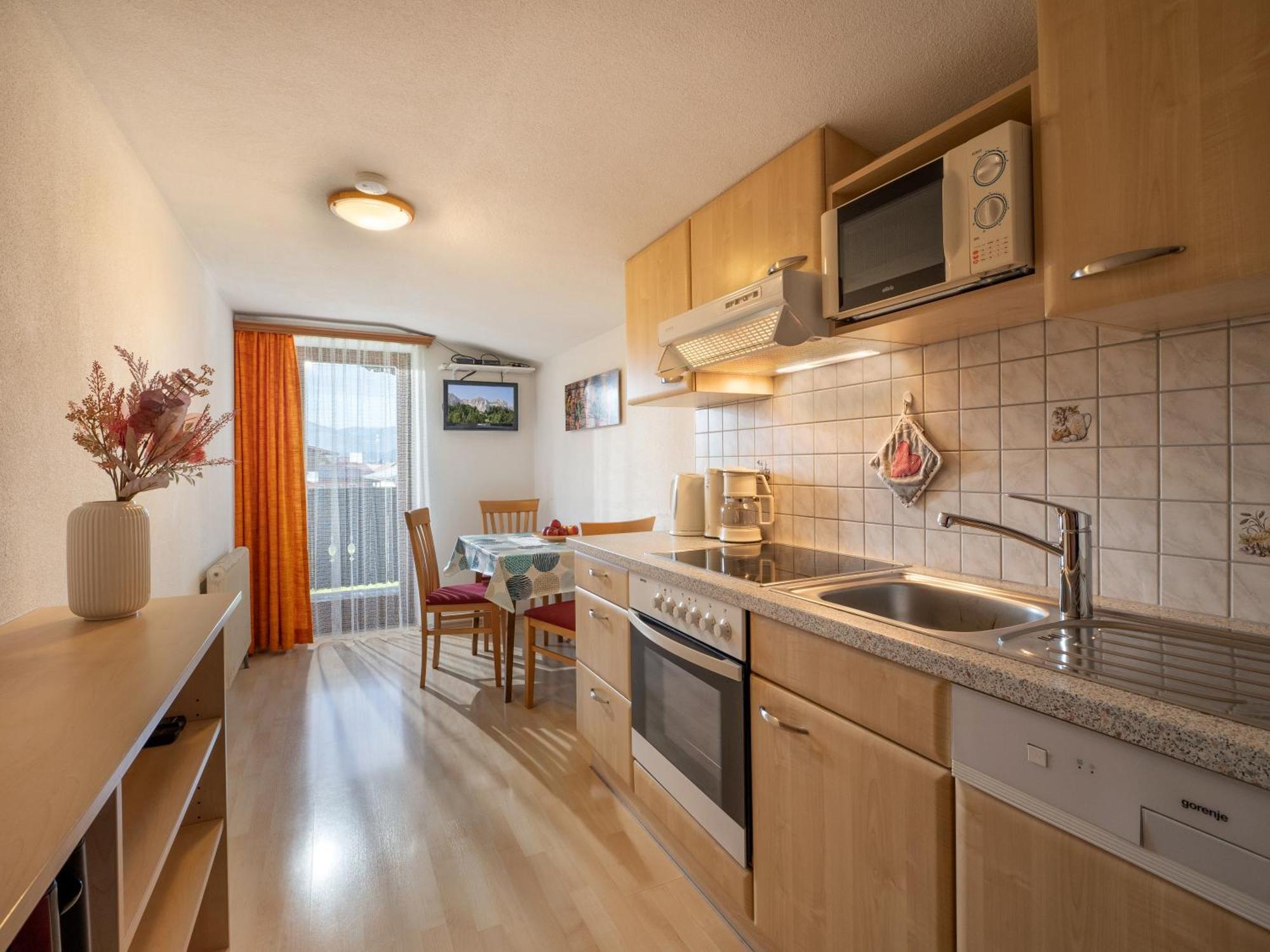 Apartment-Pension Schmiedererhof サンクト・ジョアン・イン・チロル エクステリア 写真