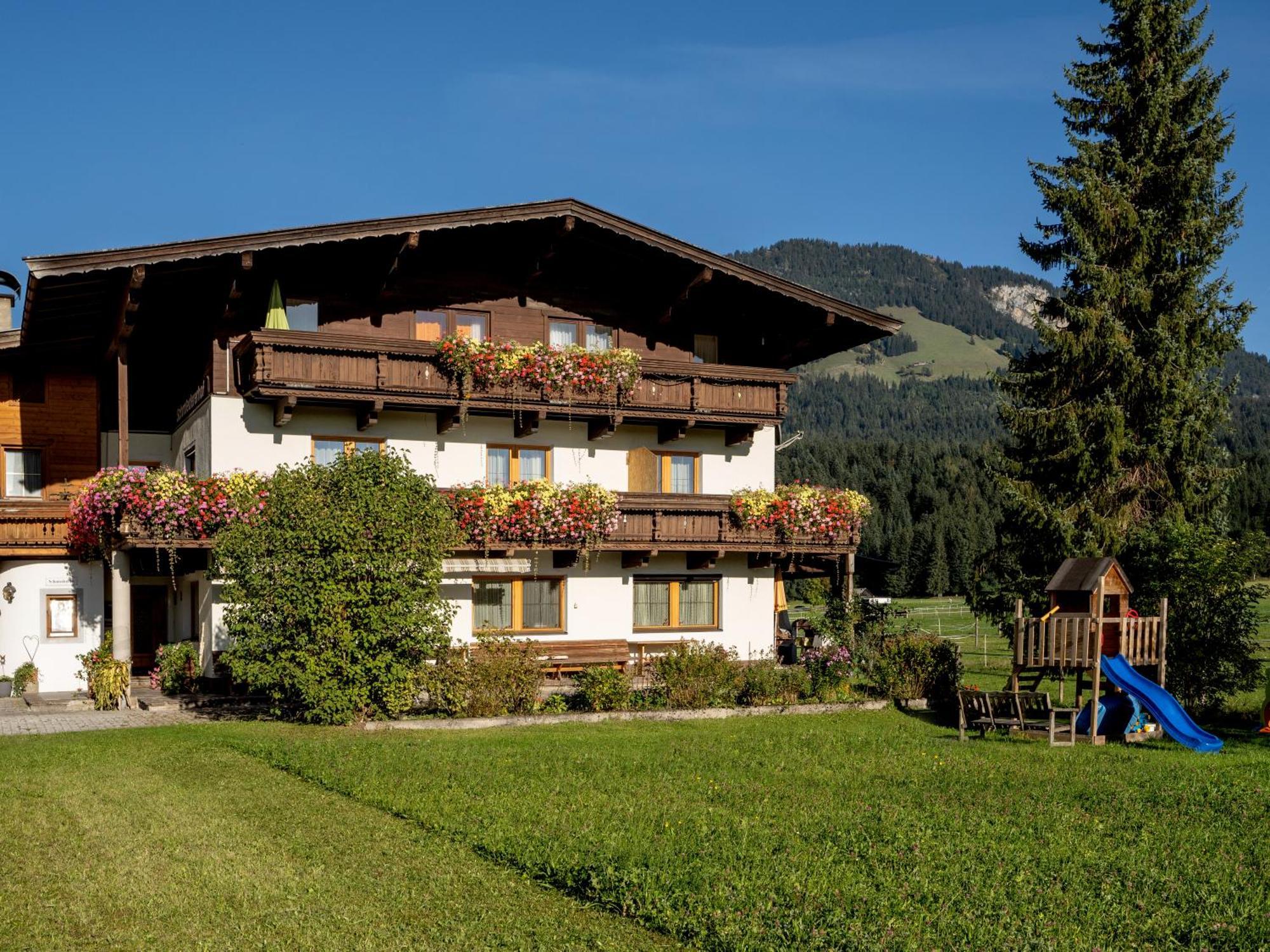 Apartment-Pension Schmiedererhof サンクト・ジョアン・イン・チロル エクステリア 写真